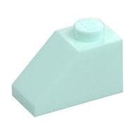 Brick Sloped 45° 2 x 1 with Bottom Pin em Água-marinha claro