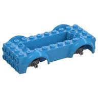 Vehicle Base 4 x 10 x 2 1/2 with Mudguards, Wheel Pins and 6 x 2 Centre Recess with 3 Holes, Light Bluish Gray Wheel Holders em Celeste escuro