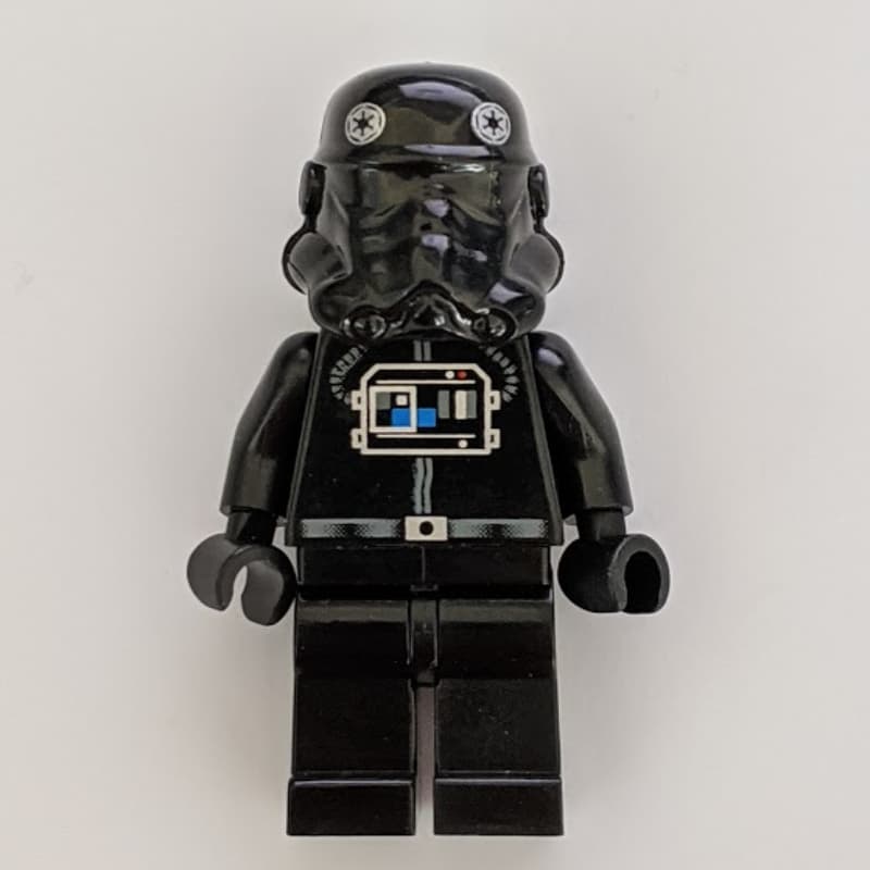 TIE Pilot, Plain Legs, Plain Reddish Brown Head