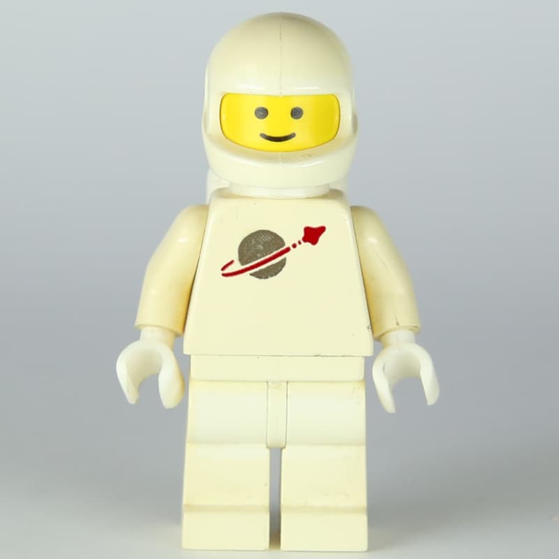 Classic Spaceman, White with Airtanks (2446 Helmet) (3626c Head) (3838 Airtank)