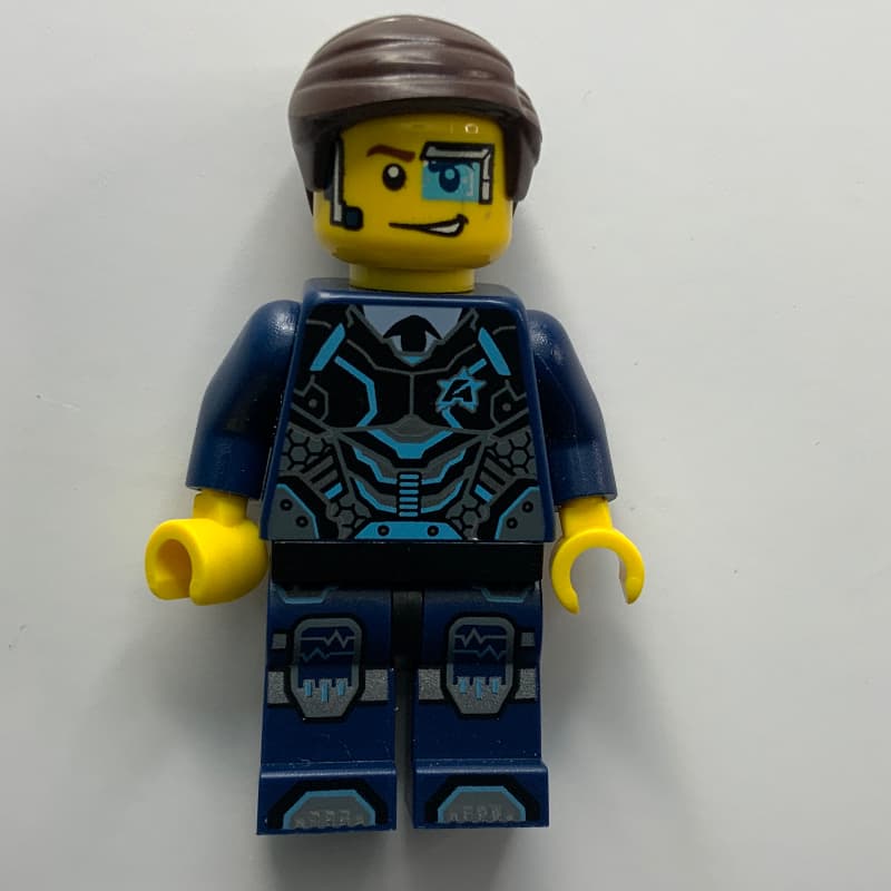 Agent Curtis Bolt