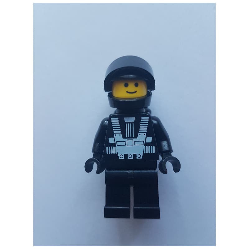 Blacktron I - Black Torso, Black Legs, Black Helmet, Black Tank (3626c Head)