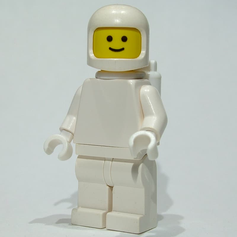 Classic Spaceman, White with Airtanks (3842a Helmet), Plain Torso
